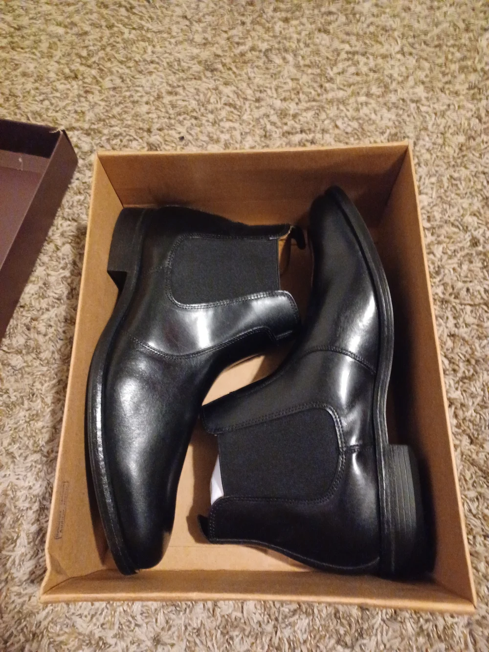 Johnston & Murphy Men’s Black Chelsea Boot